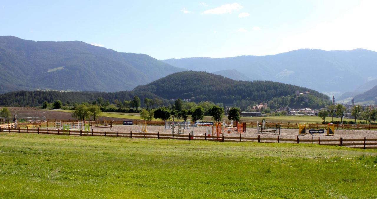 شقة Schoenhuberhof - Panoramalage بَرونيكو المظهر الخارجي الصورة